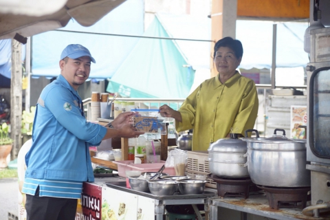 ไฟล์แนบ กปภ.สาขาขนอม ลงพื้นที่บริการเชิงรุกในการประชาสัมพันธ์ช่องทาง PWA Always-on ภายใต้ โครงการมุ่งมั่นเพื่อปวงชน เติมใจให้กัน ครั้งที่ 3/2568 