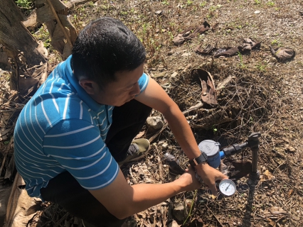 ไฟล์แนบ การประปาส่วนภูมิภาคสาขากาญจนดิษฐ์ ภายใต้การบริหารงานโดย นายสุรพงศ์ สมหวัง ผู้จัดการการประปาส่วนภูมิภาคสาขากาญจนดิษฐ์ มอบหมายพนักงานในสังกัด ดำเนินการตรวจวัดแรงดันน้ำ