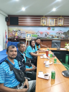 ไฟล์แนบ วันที่ 30 มิถุนายน 2568 นำโดย นายณัฐยุทธ โชโต ผู้จัดการการประปาส่วนภูมิภาคสาขาเขาชัยสน และหัวหน้างานอำนวยการ เข้าร่วมโครงการอบรมประชุมชี้แจง เกี่ยวกับการจัดทำระบบมาตรฐานการป้องกันและแก้ไขปัญหายาเสพติดในสถานประกอบกิจการ ประจำปีงบประมาณ พ.ศ.2568 