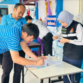 ไฟล์แนบ การประปาส่วนภูมิภาคสาขาท้ายเหมืองจัดกิจกรรมโครงการโรงงานสีขาว สุ่มตรวจหาสารเสพติดพนักงานในสังกัด