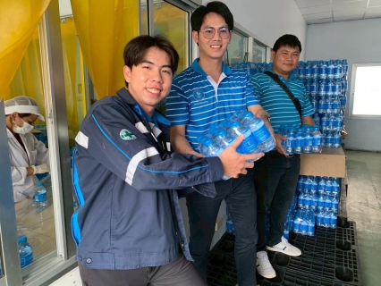 ไฟล์แนบ กปภ.เขต 1 สนับสนุนน้ำดื่ม 18,000 ขวด (1,500 โหล) ส่งมอบให้ กปภ.สาขาสุรินทร์ เพื่อสนับสนุนกองทัพและทหารที่ปฏิบัติหน้าที่แนวชายแดนไทย - กัมพูชา
