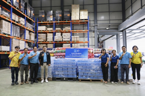 ไฟล์แนบ กปภ.ข.3  มอบน้ำดื่มบรรจุขวดตราสัญลักษณ์ กปภ. ช่วยเหลือผู้อพยพศูนย์พักพิงชายแดนไทย - กัมพูชา 