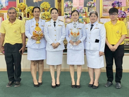 ไฟล์แนบ กปภ.สาขาสามพราน เข้าร่วมพิธีเจริญพระพุทธมนต์ถวายพระพรชัยมงคลแด่พระบาทสมเด็จพระเจ้าอยู่หัวและถวายเครื่องราชสักการะและวางพานพุ่มและพิธีจุดเทียนถวายพระพรชัยมงคล  เนื่องในโอกาสวันเฉลิมพระชนมพรรษา พระบาทสมเด็จพระเจ้าอยู่หัว 28 กรกฎาคม 2568