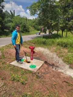 ไฟล์แนบ กปภ.สาขาคลองท่อมดำเนินการเปิดล้างระบายตะกอนในเส้นท่อจ่ายน้ำ (Blow off) ผ่านหัวดับเพลิง