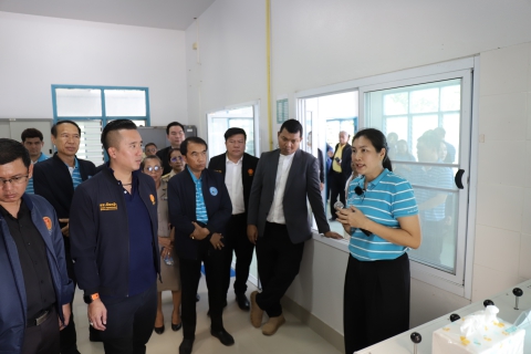 ไฟล์แนบ กปภ.ข.10 ให้การต้อนรับ คณะกรรมาธิการฯ ในโอกาสลงพื้นที่เพื่อศึกษาดูงาน เรื่อง การบริหารจัดการน้ำเพื่อรองรับภาวะภัยแล้ง ณ กปภ.ข.10 และหน่วยบริการเก้าเลี้ยว กปภ.สาขานครสวรรค์