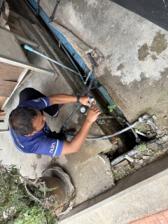 ไฟล์แนบ กปภ.สาขาหลังสวน นำทีมลงพื้นที่สุ่มตรวจวัดแรงดันน้ำ หน้ามาตร ในพื้นที่ อำเภอหลังสวน อำเภอสวี อำเภอทุ่งตะโก และอำเภอละแม จังหวัดชุมพร