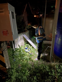 ไฟล์แนบ  กปภ.สาขาเกาะพะงัน ภายใต้การบริหารงานโดย นายณัฐพล กองประดิษฐ ผู้จัดการ กปภ.สาขาเกาะพะงัน ลงพื้นที่สำรวจเพื่อค้นหาท่อแตก-รั่ว ในพื้นที่จ่ายน้ำ MM04 บริเวณบ้านท้องนายปาน หมู่ที่ 5 ตำบลบ้านใต้ อำเภอเกาะพะงัน จังหวัดสุราษฎร์ธานี