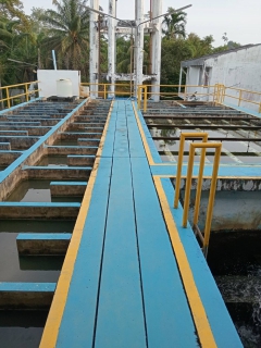 ไฟล์แนบ การประปาส่วนภูมิภาคสาขาคลองท่อมดำเนินการล้างถังตกตะกอน โรงกรองน้ำคลองท่อม