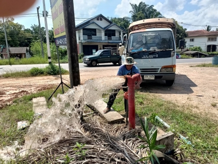 ไฟล์แนบ กปภ.สาขาคลองท่อมดำเนินการเปิดล้างระบายตะกอนในเส้นท่อจ่ายน้ำ (Blow off) ผ่านหัวดับเพลิง