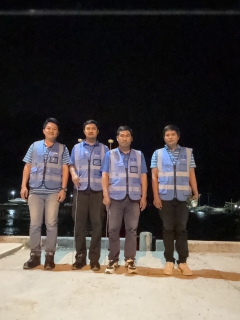 ไฟล์แนบ กปภ.สาขาเกาะพะงัน ร่วมกันลงพื้นที่สำรวจเพื่อค้นหาท่อแตก-รั่ว ในพื้นที่จ่ายน้ำ MM03 บริเวณบ้านหินสองก้อน หมู่ที่ 1 ตำบลบ้านใต้ อำเภอเกาะพะงัน จังหวัดสุราษฎร์ธานี