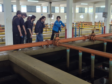 ไฟล์แนบ กปภ.สาขาชลบุรี (พ) ต้อนรับคณะนักศึกษา มหาวิทยาลัยบูรพา ศึกษาดูงานระบบผลิต สถานีผลิตน้ำบางพระ 1