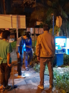 ไฟล์แนบ กปภ.สาขากาญจนดิษฐ์ ลงพื้นที่สำรวจเพื่อค้นหาท่อแตก-รั่ว โดยวิธี Step test ในพื้นที่ DMA-01-02 บริเวณสี่แยกท่าทองใหม่ อ.กาญจนดิษฐ์ จ.สุราษฎร์ธานี ตามแผนปฏิบัติการลดน้ำสูญเสีย