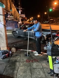 ไฟล์แนบ กปภ.สาขากาญจนดิษฐ์ ลงพื้นที่สำรวจเพื่อค้นหาท่อแตก-รั่ว โดยวิธี Step test ในพื้นที่ DMA-01-02 บริเวณสี่แยกท่าทองใหม่ อ.กาญจนดิษฐ์ จ.สุราษฎร์ธานี ตามแผนปฏิบัติการลดน้ำสูญเสีย