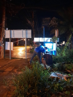 ไฟล์แนบ กปภ.สาขากาญจนดิษฐ์ ลงพื้นที่สำรวจเพื่อค้นหาท่อแตก-รั่ว โดยวิธี Step test ในพื้นที่ DMA-01-02 บริเวณสี่แยกท่าทองใหม่ อ.กาญจนดิษฐ์ จ.สุราษฎร์ธานี ตามแผนปฏิบัติการลดน้ำสูญเสีย