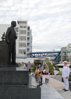 ไฟล์แนบ กปภ.ข.1 ร่วมพิธีวางพวงมาลาถวายราชสักการะ สมเด็จพระมหิตลาธิเบศร อดุลยเดชวิกรม พระบรมราชชนก เนื่องในวันมหิดล ประจำปี 2568