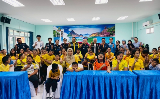 ไฟล์แนบ กปภ.สาขาตะกั่วป่า สนับสนุนน้ำดื่มบรรจุขวดตราสัญลักษณ์ กปภ. ภายใต้โครงการกปภ.น้ำใจ(PWA Care) ให้กับศูนย์การศึกษาพิเศษ 