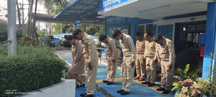 ไฟล์แนบ การประปาส่วนภูมิภาคสาขาเขาชัยสน นำโดย นายณัฐยุทธ  โชโต ผู้จัดการการประปาส่วนภูมิภาคสาขาเขาชัยสน พร้อมด้วยหัวหน้างาน และพนักงานในสังกัด จัดกิจกรรมเนื่องในวันพระราชทานธงชาติไทย 28 กันยายน 2568 (Thai National Flag Day) ประจำปี 2568 