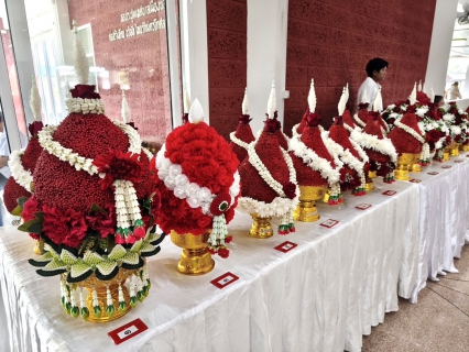 ไฟล์แนบ กปภ.สาขาขลุง เข้าร่วมพิธีเจริญพระพุทธมนต์ทำบุญถวายพระราชกุศล และพิธีวางพานพุ่มดอกไม้ถวายราชสักการะ เนื่องในโอกาสวันพระบรมราชสมภพครบ 100 ปี พระบาทสมเด็จพระปรเมนทรมหาอานันทมหิดล พระอัฐมรามาธิบดินทร