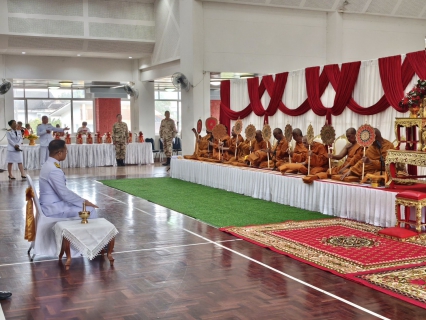 ไฟล์แนบ กปภ.สาขาขลุง เข้าร่วมพิธีเจริญพระพุทธมนต์ทำบุญถวายพระราชกุศล และพิธีวางพานพุ่มดอกไม้ถวายราชสักการะ เนื่องในโอกาสวันพระบรมราชสมภพครบ 100 ปี พระบาทสมเด็จพระปรเมนทรมหาอานันทมหิดล พระอัฐมรามาธิบดินทร