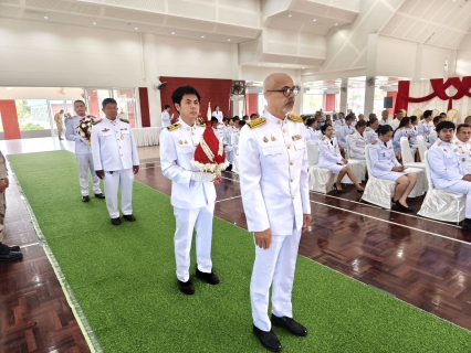 ไฟล์แนบ กปภ.สาขาขลุง เข้าร่วมพิธีเจริญพระพุทธมนต์ทำบุญถวายพระราชกุศล และพิธีวางพานพุ่มดอกไม้ถวายราชสักการะ เนื่องในโอกาสวันพระบรมราชสมภพครบ 100 ปี พระบาทสมเด็จพระปรเมนทรมหาอานันทมหิดล พระอัฐมรามาธิบดินทร