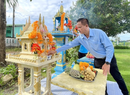 ไฟล์แนบ ผจก.กปภ.สาขาขลุง ไหว้สักการะสิ่งศักดิ์สิทธิ์ประจำสำนักงาน เนื่องในโอกาสเข้ารับตำแหน่งใหม่