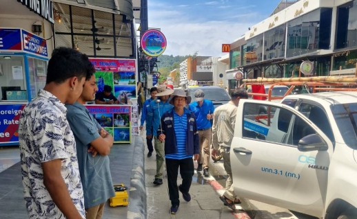 ไฟล์แนบ กปภ.สาขาภูเก็ต ลงพื้นที่สำรวจหาท่อแตกท่อรั่วเชิงรุก (ALC) บริเวณถนนนาใน  ต.ป่าตอง อ.กะทู้ และ ถนนหน้าหาดกะรน ต.กะรน อ.เมือง จ.ภูเก็ต