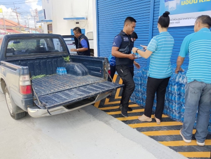 ไฟล์แนบ กปภ.สาขากาญจนบุรี มอบน้ำดื่มบรรจุขวดตราสัญลักษณ์ 