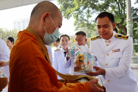 ไฟล์แนบ กปภ.สาขาชลบุรี (พ) สนับสนุนน้ำดื่ม และร่วมกิจกรรมน้อมรำลึก เนื่องในวันคล้ายวันสวรรคต พระบาทสมเด็จพระบรมชนกาธิเบศร มหาภูมิพลอดุลยเดชมหาราช บรมนาถบพิตร 13 ตุลาคม 2568 วันนวมินทรมหาราช