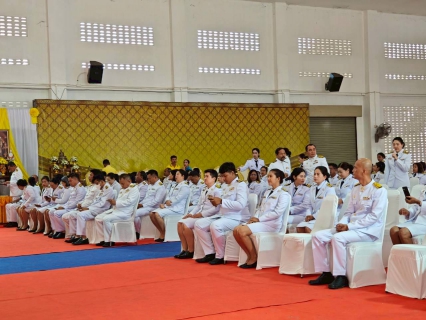 ไฟล์แนบ กปภ.สาขากาญจนดิษฐ์ ร่วมพิธีใส่บาตร และถวายพวงมาลา เนื่องในวันนวมินทรมหาราช วันคล้ายวันสวรรคต พระบาทสมเด็จพระบรมชนกาธิเบศร มหาภูมิพลอดุลยเดชมหาราช บรมนาถบพิตร 