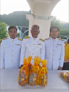 ไฟล์แนบ กปภ.สาขาพังงา เข้าร่วมพิธีทำบุญตักบาตรและพิธีวางพวงมาลา ถวายเป็นพระราชกุศล เนื่องในวันนวมินทรมหาราช 13 ตุลาคม 2568