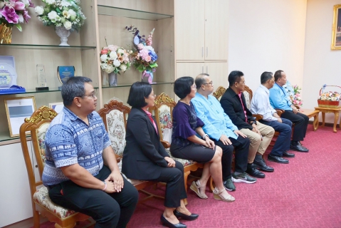 ไฟล์แนบ กปภ.สาขาปทุมธานี (พ) เข้าพบผู้ว่าราชการจังหวัดปทุมธานี เพื่อแสดงความยินดีในโอกาสเข้ารับตำแหน่ง 