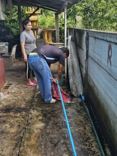 ไฟล์แนบ นายปกรณ์ บัวทอง ผู้จัดการการประปาส่วนภูมิภาคสาขาปากท่อ พร้อมด้วยทีมงานพนักงานในสังกัด เข้าตรวจสอบท่อภายในให้แก่ลูกค้า