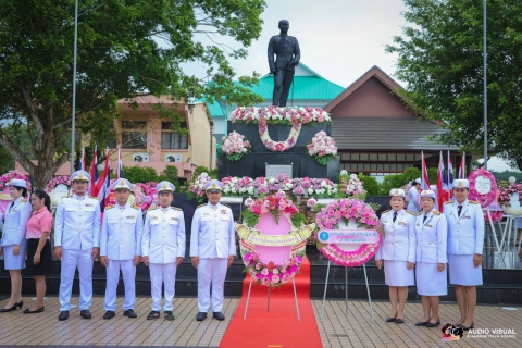 ไฟล์แนบ กปภ.สาขาหลังสวน เข้าร่วมพิธีวางพวงมาลาถวายราชสักการะ  เนื่องในวันคล้ายวันสวรรคตพระบาทสมเด็จพระจุลจอมเกล้าเจ้าอยู่หัว