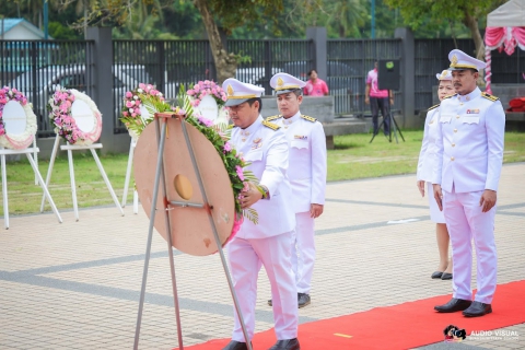 ไฟล์แนบ กปภ.สาขาหลังสวน เข้าร่วมพิธีวางพวงมาลาถวายราชสักการะ  เนื่องในวันคล้ายวันสวรรคตพระบาทสมเด็จพระจุลจอมเกล้าเจ้าอยู่หัว