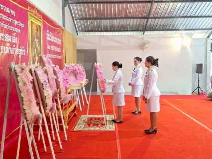 ไฟล์แนบ พิธีวางพวงมาลา เพื่อน้อมรำลึกในพระมหากรุณาธิคุณ เนื่องในวันคล้ายวันสวรรคต พระบาทสมเด็จพระจุลจอมเกล้าเจ้าอยู่หัว "วันปิยมหาราช"