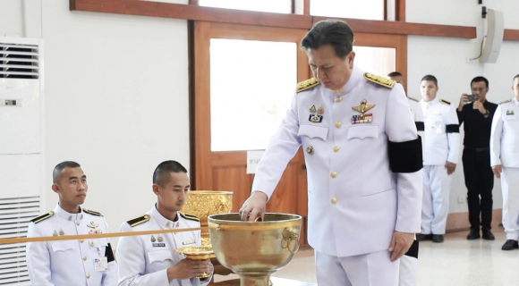ไฟล์แนบ กปภ.สาขากำแพงเพชร เข้าร่วมพิธีถวายน้ำสรงพระบรมศพเบื้องหน้าพระฉายาลักษณ์ สมเด็จพระนางเจ้าสิริกิติ์ พระบรมราชินีนาถ พระบรมราชชนนีพันปีหลวง
