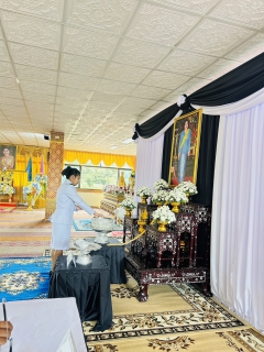 ไฟล์แนบ กปภ.สาขาตะกั่วป่าร่วมพิธีถวายน้ำสรงพระบรมศพเบื้องหน้าพระฉายาลักษณ์ สมเด็จพระนางเจ้าสิริกิติ์ พระบรมราชินีนาถ พระบรมราชชนนีพันปีหลวง