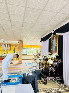 ไฟล์แนบ กปภ.สาขาตะกั่วป่าร่วมพิธีถวายน้ำสรงพระบรมศพเบื้องหน้าพระฉายาลักษณ์ สมเด็จพระนางเจ้าสิริกิติ์ พระบรมราชินีนาถ พระบรมราชชนนีพันปีหลวง