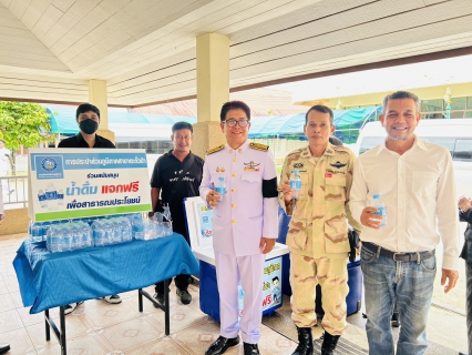 ไฟล์แนบ กปภ.สาขาตะกั่วป่าร่วมพิธีถวายน้ำสรงพระบรมศพเบื้องหน้าพระฉายาลักษณ์ สมเด็จพระนางเจ้าสิริกิติ์ พระบรมราชินีนาถ พระบรมราชชนนีพันปีหลวง