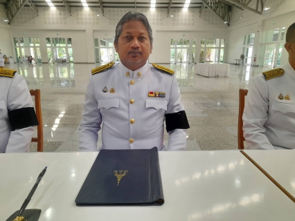 ไฟล์แนบ กปภ.สาขานราธิวาส ร่วมถวายสักการะ และลงนามแสดงความอาลัย เบื้องหน้าพระฉายาลักษณ์  สมเด็จพระนางเจ้าสิริกิติ์ พระบรมราชินีนาถ พระราชชนนีพันปีหลวง 