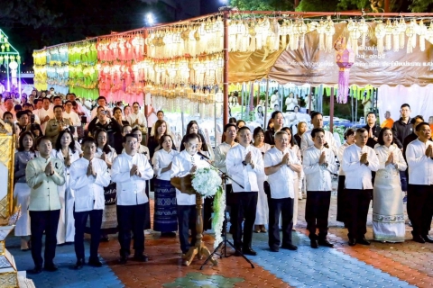 ไฟล์แนบ การประปาส่วนภูมิภาคสาขาลำพูน โดยนายศุภกฤษณ์ จันทร์ศุภเสน ผู้จัดการการประปาส่วนภูมิภาคสาขาลำพูน ร่วมพิธีทำบุญอุทิศถวายโคมแด่พระนางจามเทวี เนื่องในเทศกาลโคมหลากสี สักการะพระนางจามเทวี ประจำปี 2568 วันที่ 3 พฤศจิกายน 2568 เทศบาลเมืองลำพูน จัดพิธีทำบุญอุทิศถวายโคมแด่พระนางจามเทวี ประจำปี 2568 เนื่องในเทศกาลโคมหลากสี สักการะพระนางจามเทวี เพื่ออนุรักษ์และสืบสานประเพณี วัฒนธรรมท้องถิ่น สะท้อนถึงความเชื่อของชาวล้านนาที่เชื่อว่า โคม เป็นเครื่องส่องสว่างนำทางให้กับชีวิต เพื่อสักการะสิ่งศักดิ์สิทธิ์ในช่วงเทศกาลยี่เป็ง