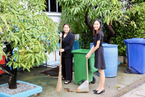 ไฟล์แนบ กปภ.สาขาสมุทรสาคร (พ) จัดกิจกรรมเคารพธงชาติ สวดมนต์ และทำความสะอาดพื้นที่สำนักงาน