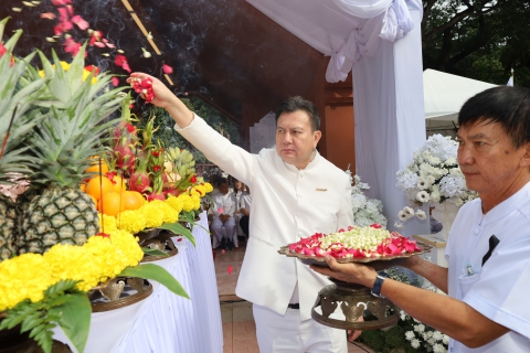 ไฟล์แนบ กปภ.สาขากำแพงเพชร ร่วมพิธีบวงสรวงสมโภชศาลหลักเมือง พร้อมสนับสนุนน้ำดื่ม สร้างความเป็นสิริมงคลแก่ชาวเมือง
