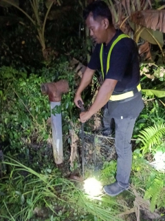 ไฟล์แนบ กปภ.สาขาปากพนัง ลงพื้นที่เดินสำรวจหาท่อแตก/ท่อรั่ว จากการทำ step test  ตามแผนลดน้ำสูญเสีย บริเวณพื้นที่ DMA-04 บริเวณบ้านเกาะนางโดย ตำบลคลองน้อย อำเภอปากพนัง จังหวัดนครศรีธรรมราช        