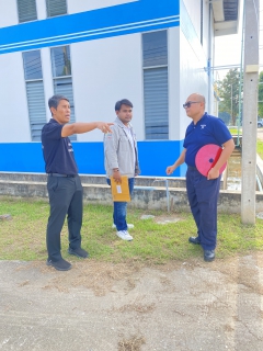 ไฟล์แนบ กปภ.สาขากาญจนบุรี ปฏิบัติตามแนวทางป้องกันหินกระเด็นจากการตัดหญ้า, รักษาความสะอาดของพื้นที่ เพื่อป้องกันความเสียหายต่อแผงโซล่าเซลล์  โครงการบริหารจัดการพลังงานไฟฟ้า ด้วยระบบผลิตไฟฟ้าพลังงานแสงอาทิตย์แบบติดตั้งบนหลังคา (Solar Rooftop)