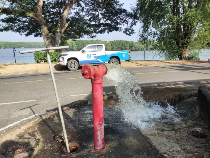 ไฟล์แนบ กปภ.สาขากระบี่ ดำเนินการตามแผนงานบริการและควบคุมน้ำสูญเสีย โบล์วน้ำเพื่อระบายตะกอนในเส้นท่อ บริเวณพื้นที่ ม.7 ริมชล  ตำบลไสไทย และถนนวรรณพฤกษ์ ตำบลปากน้ำ อำเภอเมืองกระบี่ จังหวัดกระบี่ 