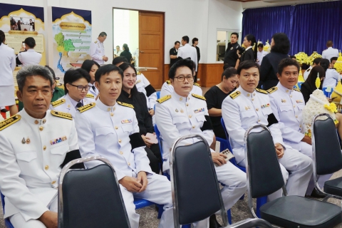 ไฟล์แนบ กปภ.สาขาปทุมธานี เข้าร่วมพิธีวางพานพุ่มดอกไม้สดถวายราชสักการะ เนื่องในวันพระบิดาแห่งฝนหลวง ประจำปี 2568