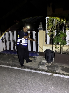 ไฟล์แนบ กปภ.สาขาเพชรบุรี ดำเนินกิจกรรมลดน้ำสูญเสีย ค้นหาท่อแตกรั่วและผูกลวดตีตรามาตร