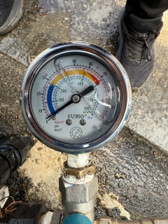 ไฟล์แนบ กปภ.สาขาหลังสวน นำทีมลงพื้นที่สุ่มตรวจวัดแรงดันน้ำ หน้ามาตร ในพื้นที่ ตำบลนาโพธิ์ อำเภอสวี จังหวัดชุมพร