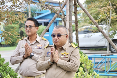 ไฟล์แนบ กปภ.สาขาสมุทรสาคร (พ) จัดกิจกรรมเคารพธงชาติ สวดมนต์ และทำความสะอาดพื้นที่สำนักงาน